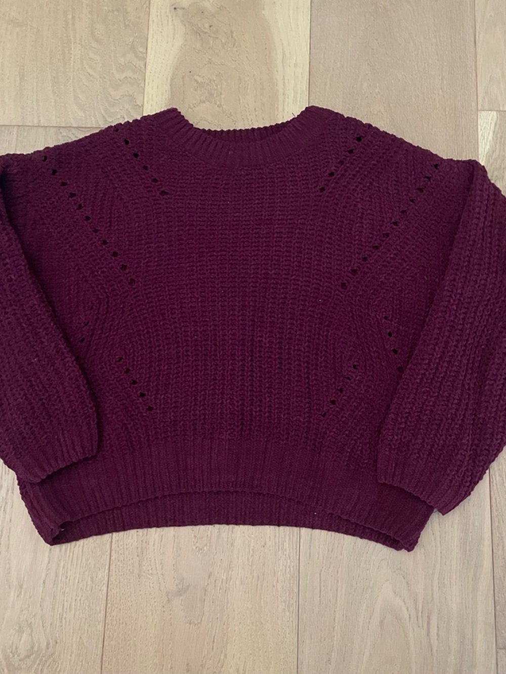 Cozy Women's Crewneck Sweater - maroon